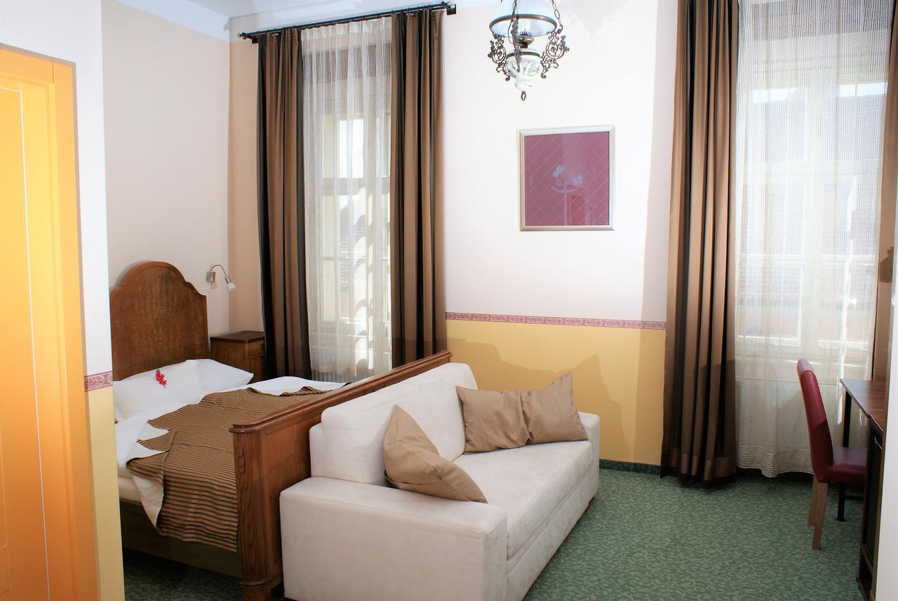 Hotel Park 普图伊 外观 照片